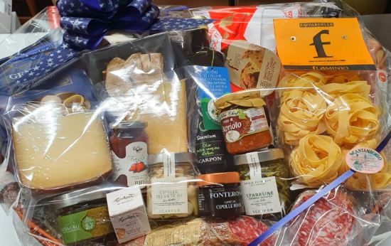 Senago: benefattore anonimo dona venti cesti alimentari ai bisognosi