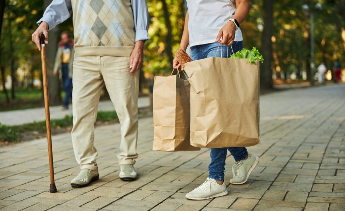 Brandeburgo: un bonus mensile di 131 euro per chi aiuta i vicini