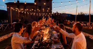 Fano: da 10 anni a primavera un imprenditore invita a cena tutto il paese Fano: da 10 anni a primavera un imprenditore invita a cena tutto il paese